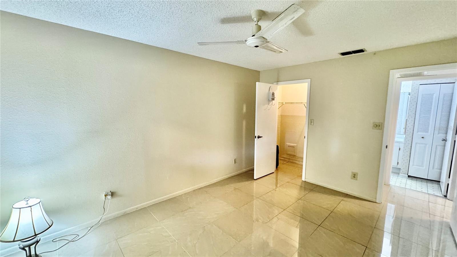 Image 6 of 14 For 601 Hercules Avenue 1304