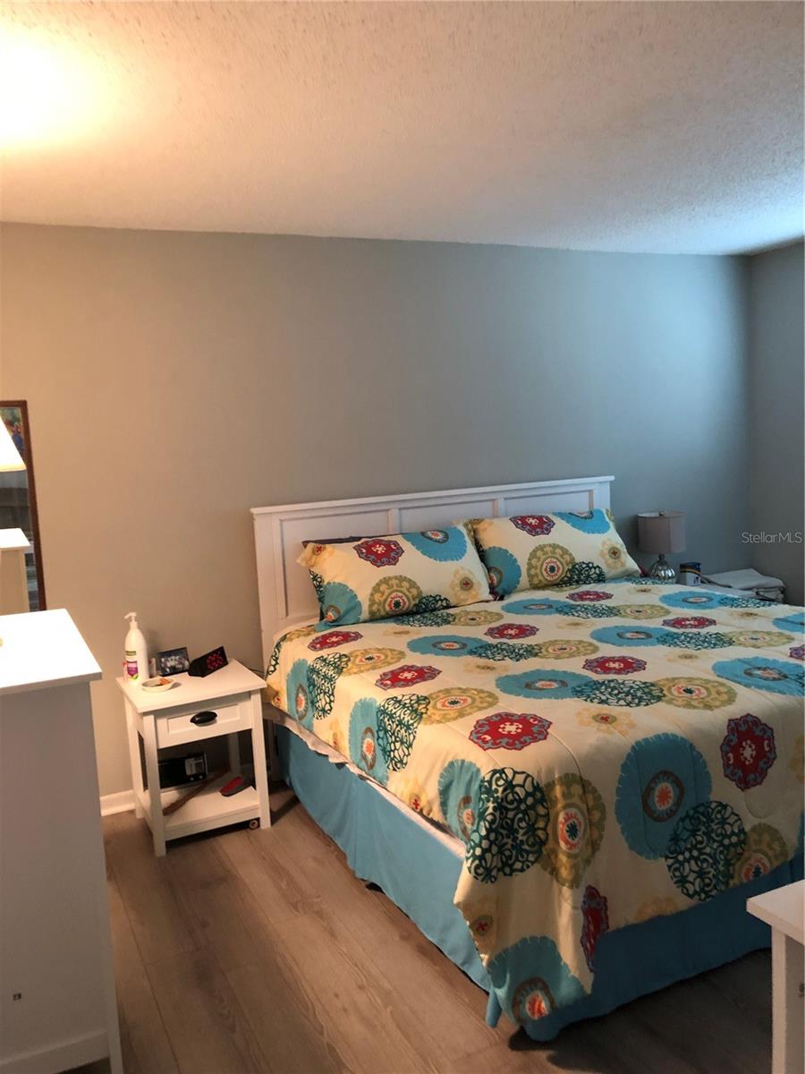 Image 5 of 20 For 860 Virginia Street 308