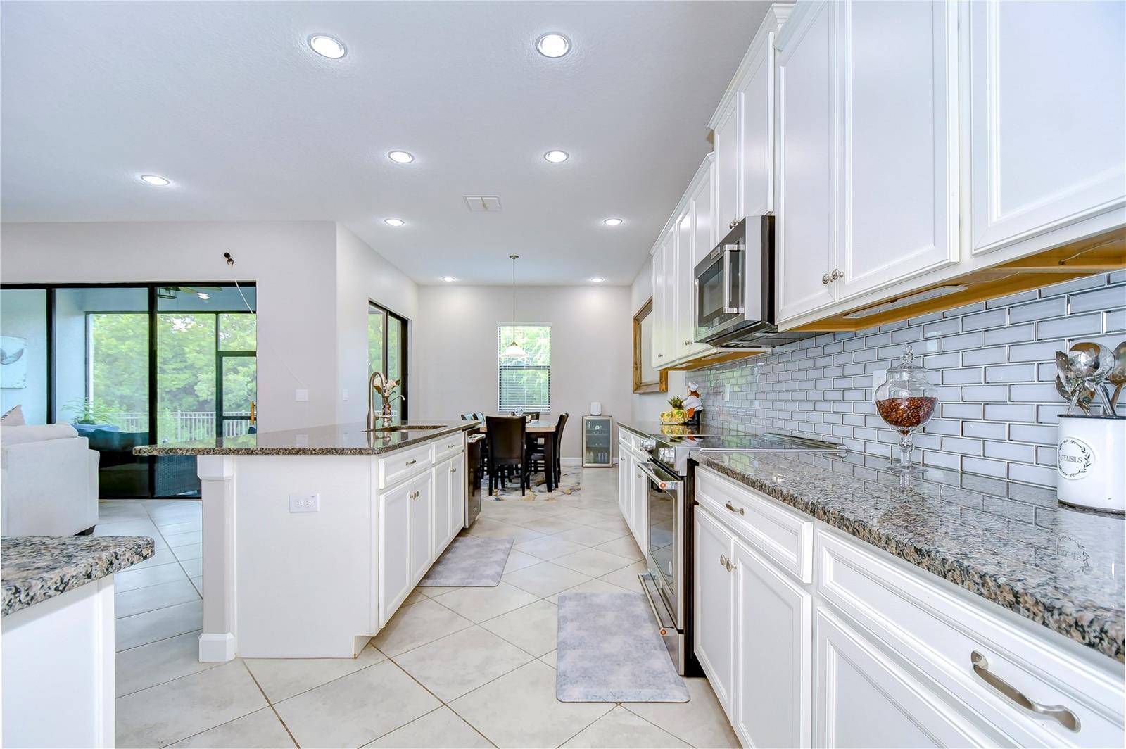 Image 14 of 55 For 31470 Fairhill Drive