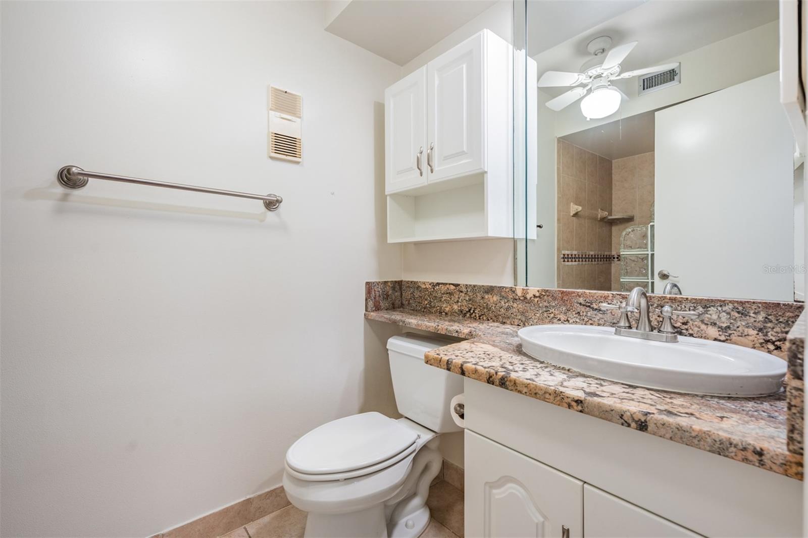 Image 18 of 62 For 11440 Harbor Way 5009
