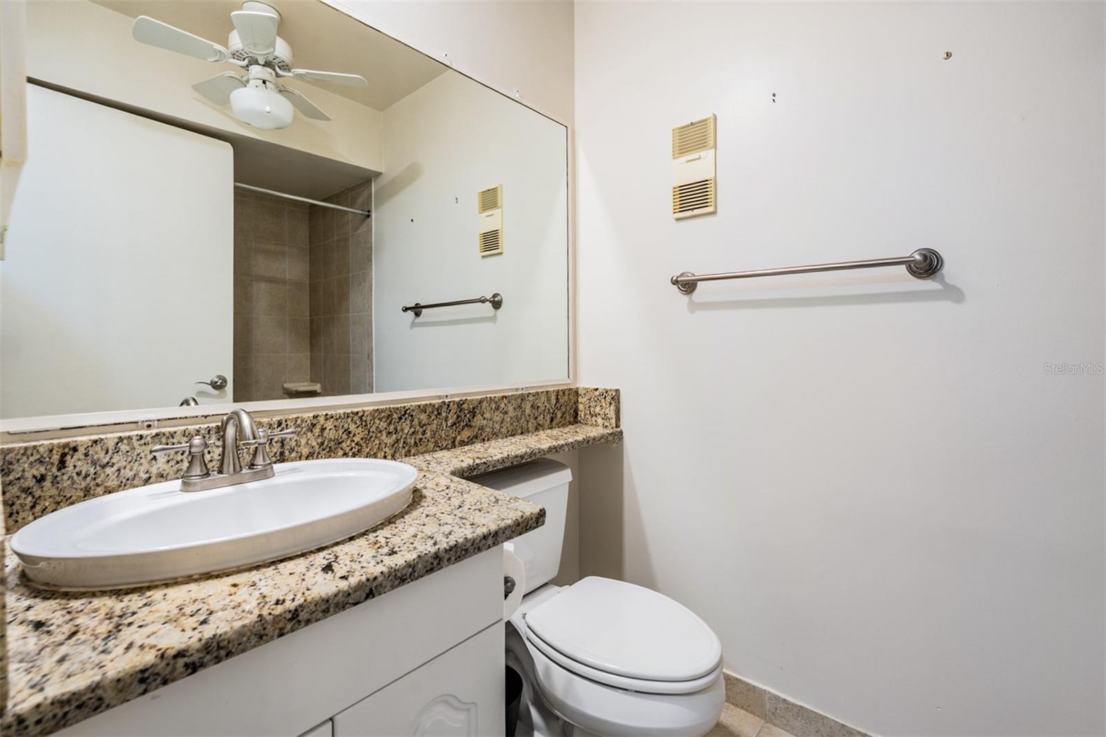 Image 22 of 62 For 11440 Harbor Way 5009