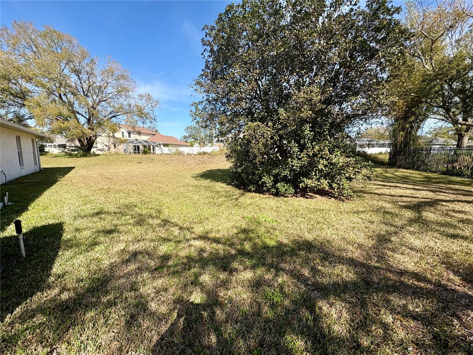 Image 22 of 24 For 22941 Leafwood Court