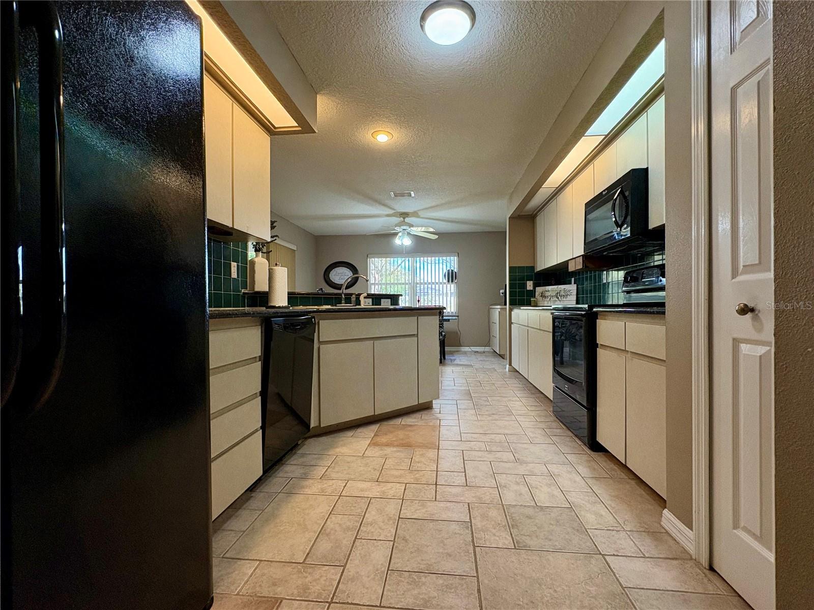 Image 8 of 24 For 22941 Leafwood Court