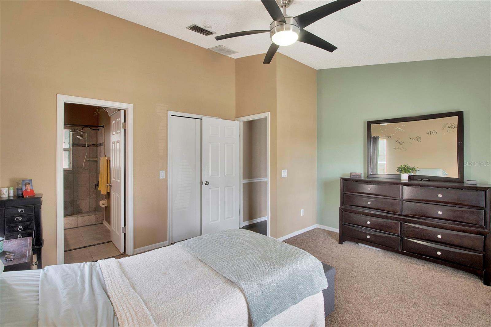 Image 18 of 49 For 2816 Manor Hill Drive