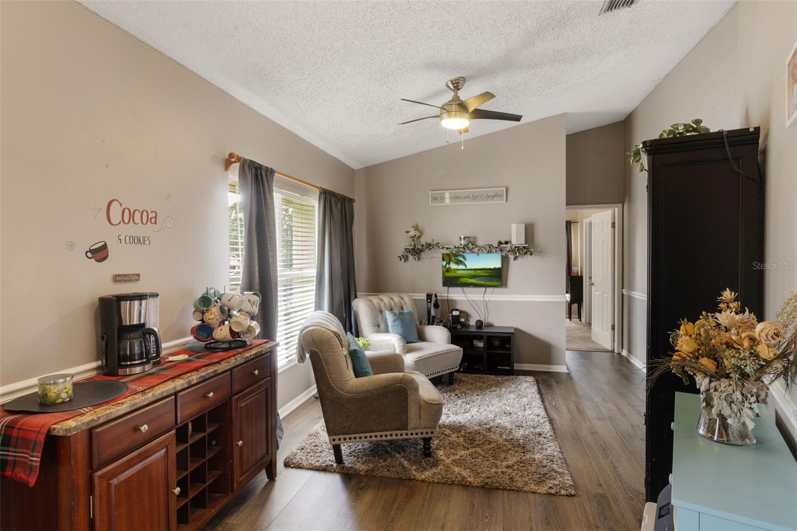 Image 4 of 49 For 2816 Manor Hill Drive