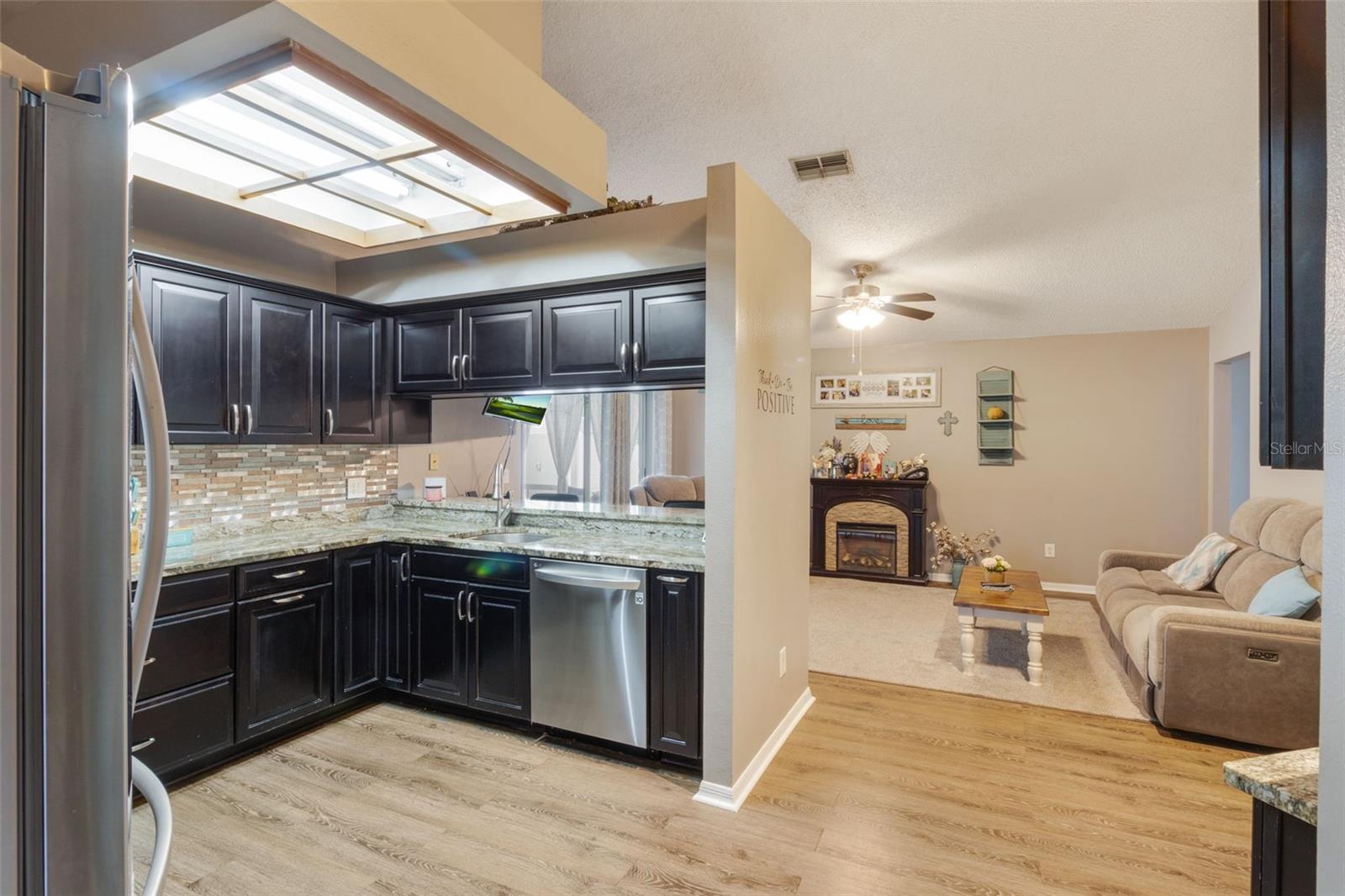 Image 7 of 49 For 2816 Manor Hill Drive