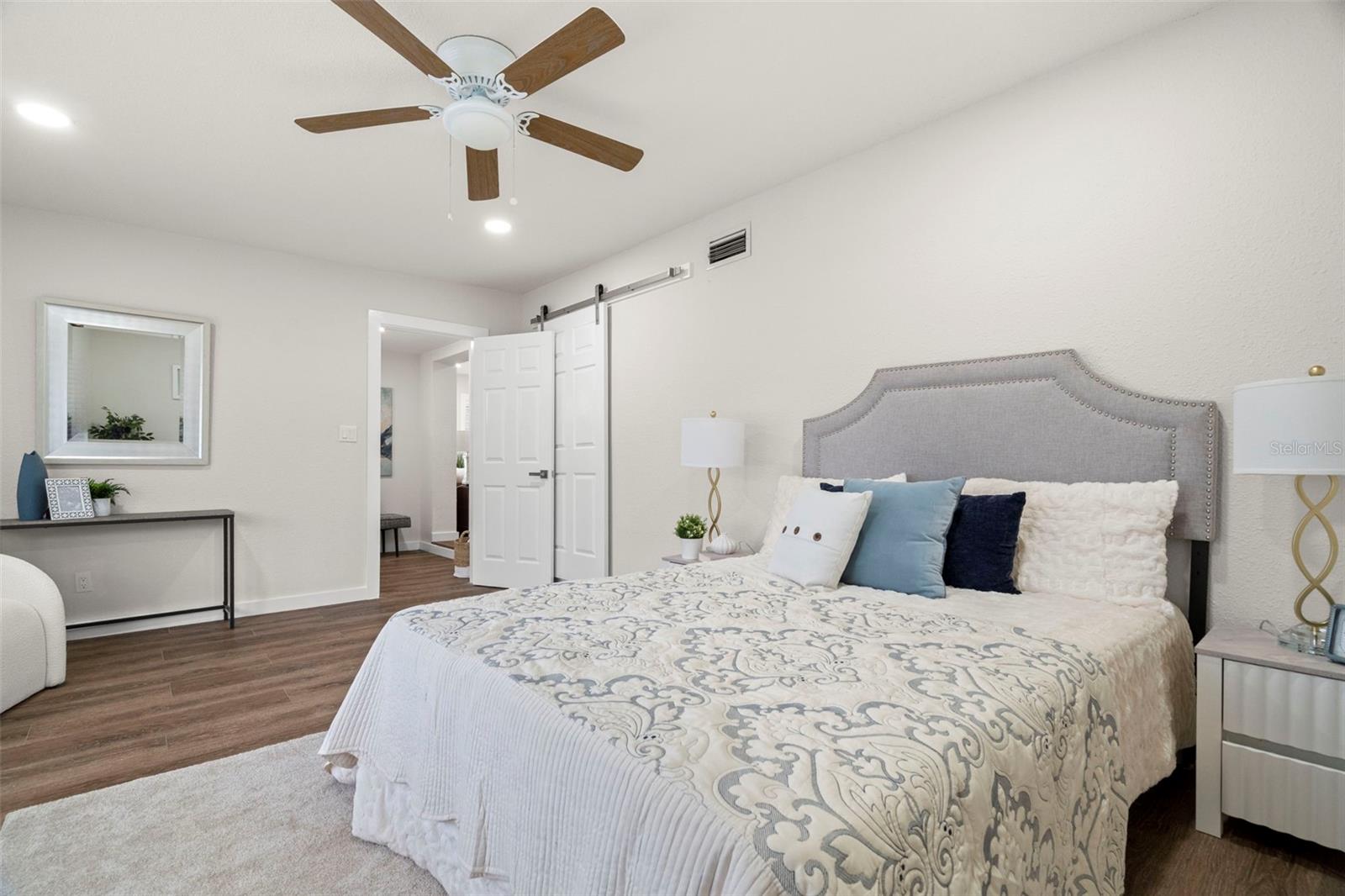 Image 16 of 29 For 4681 70th Avenue N