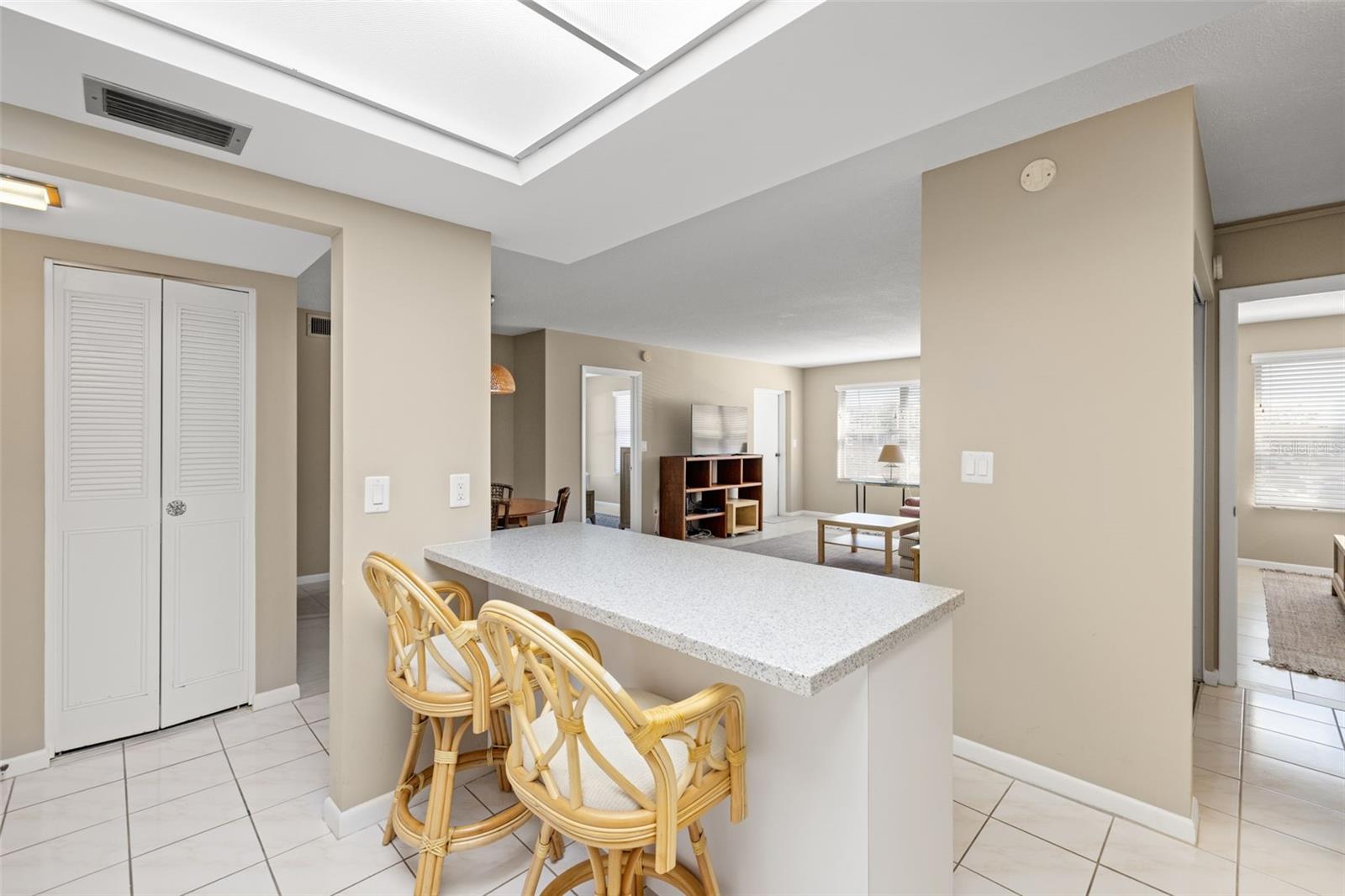 Listing photo id 8 for 5220 Brittany Drive S 309