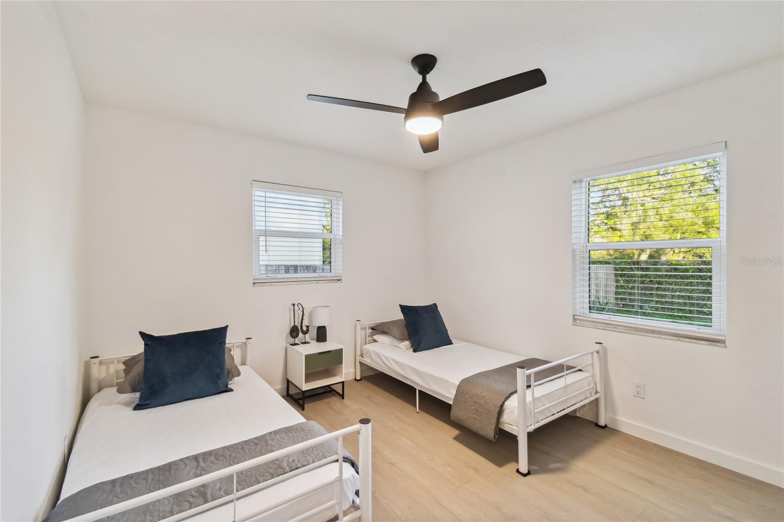 Image 10 of 11 For 6422 Adelia Avenue