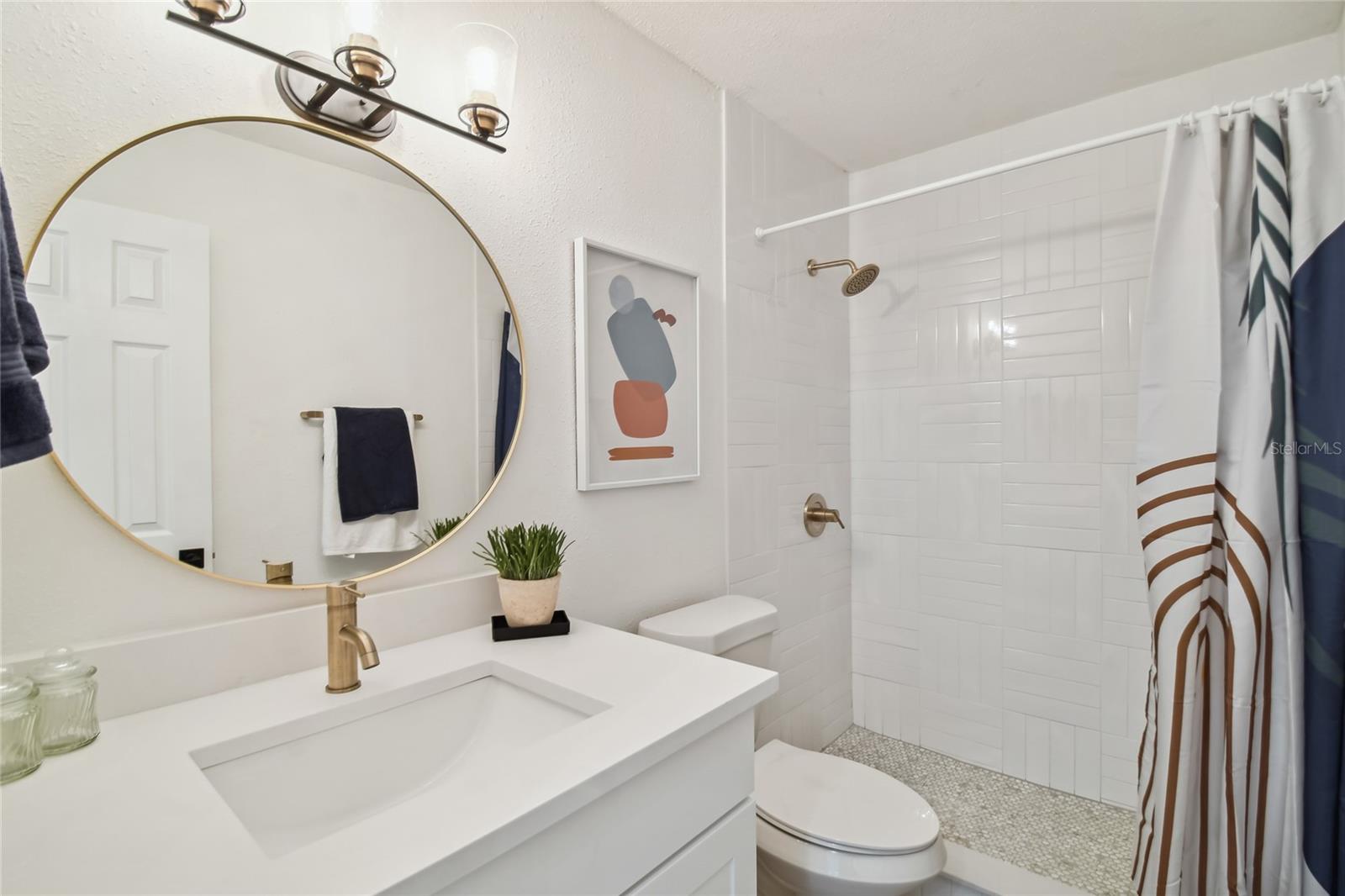 Image 9 of 11 For 6422 Adelia Avenue
