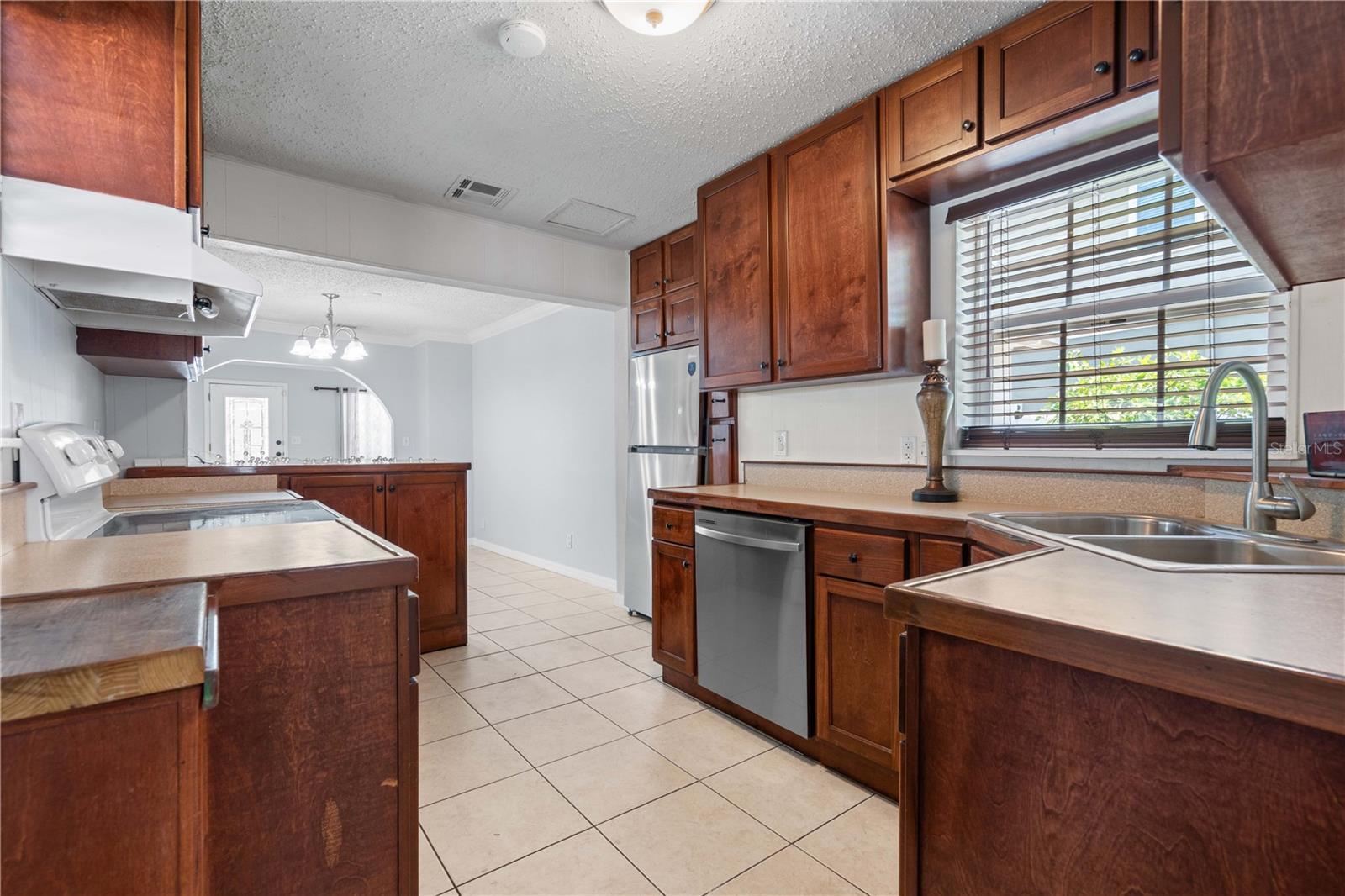 Image 10 of 40 For 3606 Royal Palm Circle