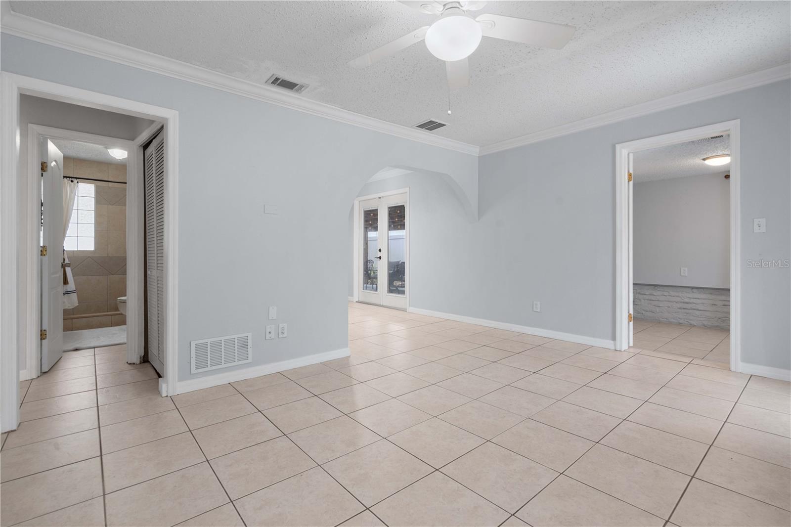 Image 15 of 40 For 3606 Royal Palm Circle