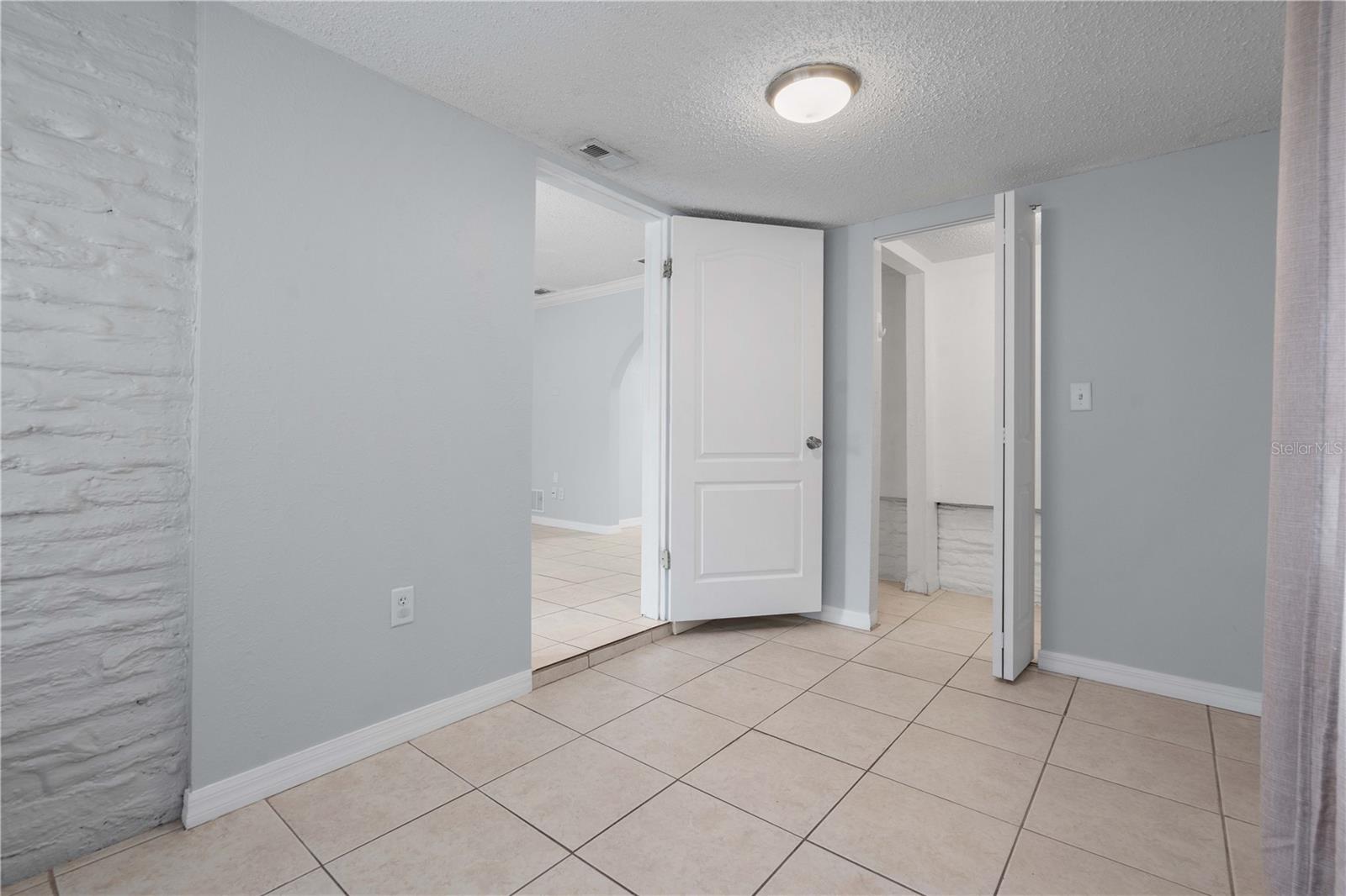 Image 19 of 40 For 3606 Royal Palm Circle