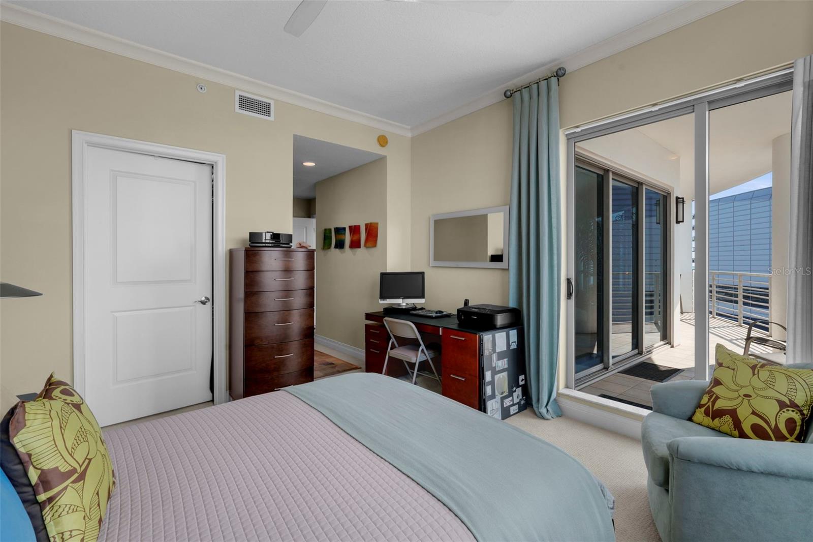 Image 30 of 53 For 449 12th Street 2205