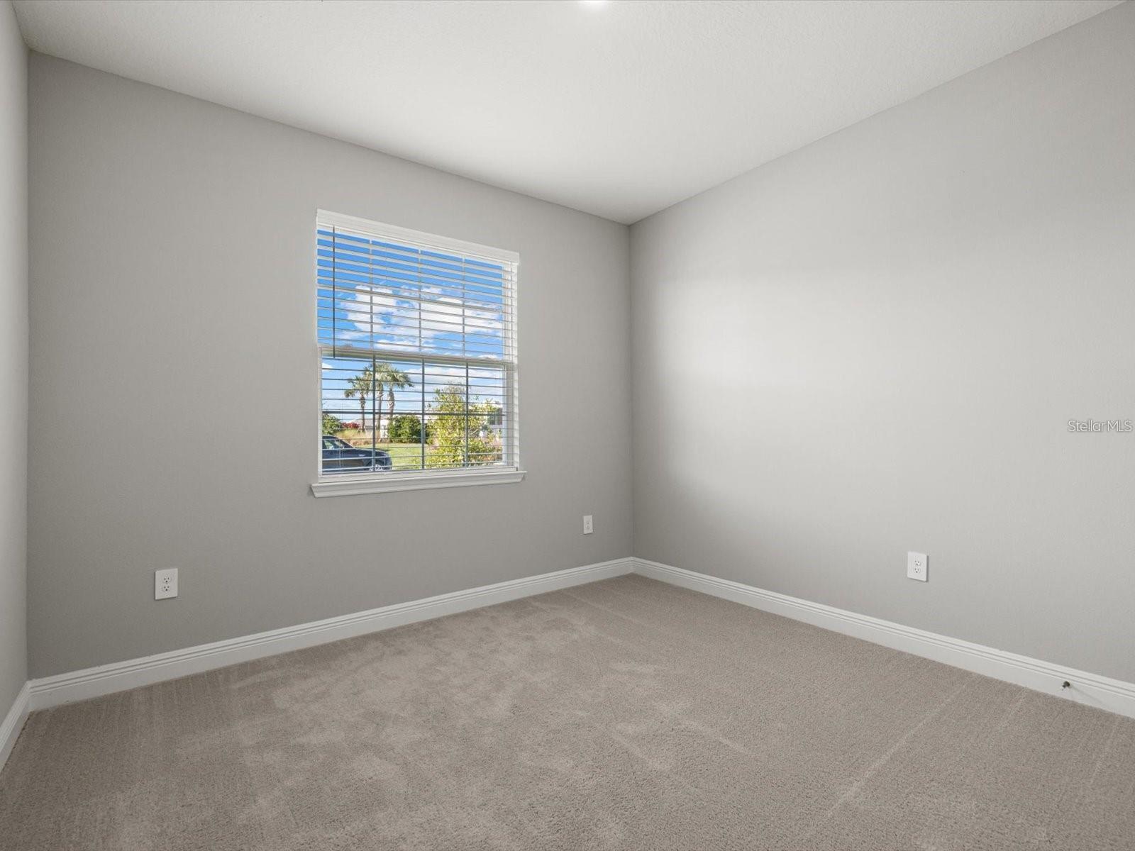 Image 15 of 28 For 17707 Gulf Ranch Place