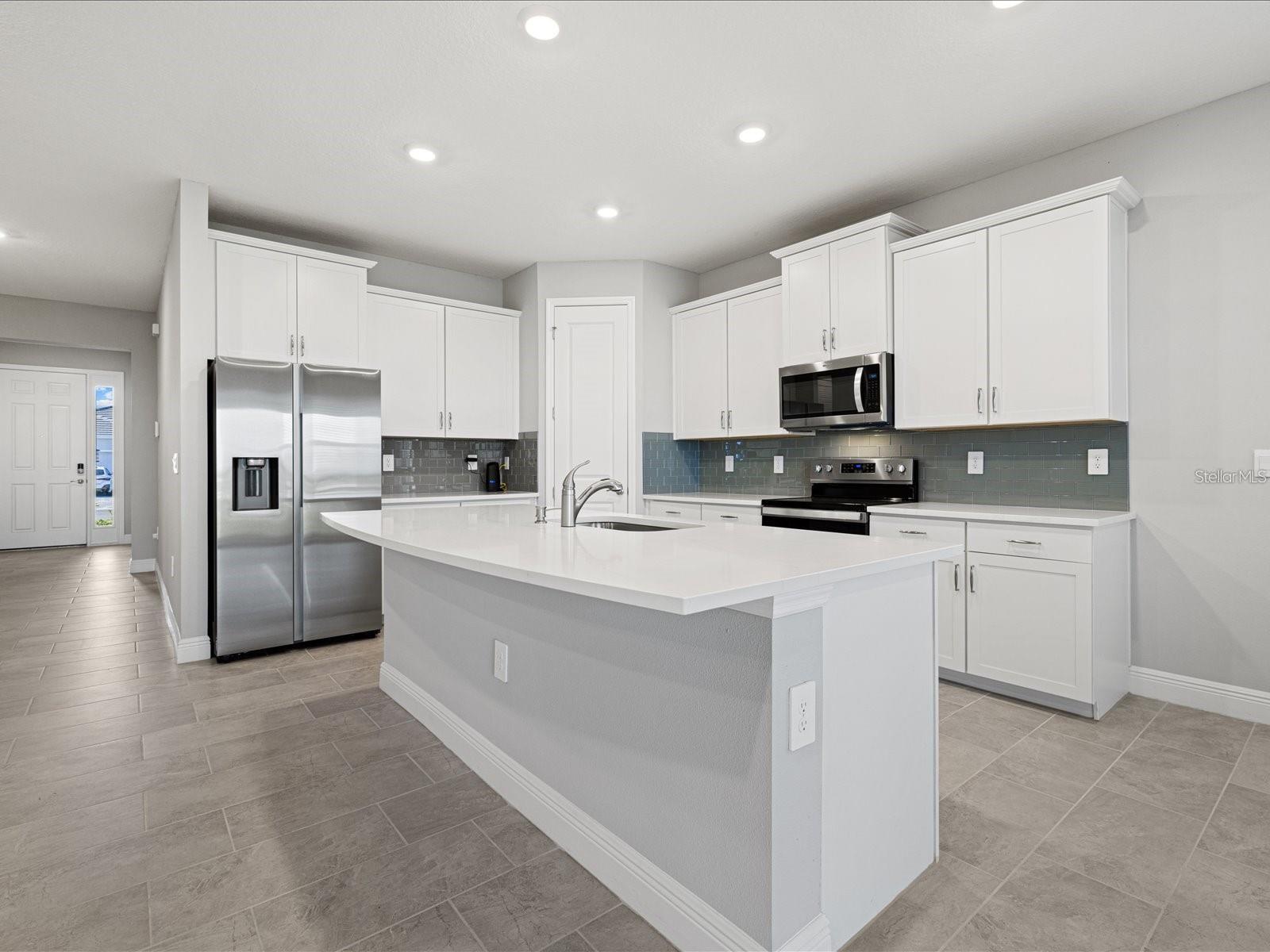 Image 2 of 28 For 17707 Gulf Ranch Place