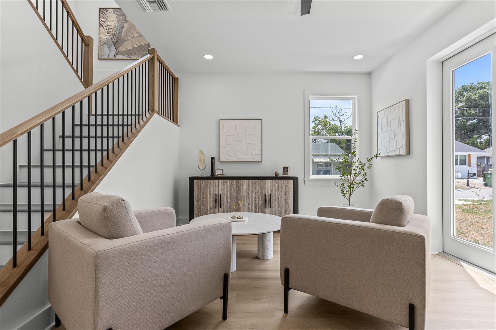 Image 10 of 43 For 925 Chelsea Street