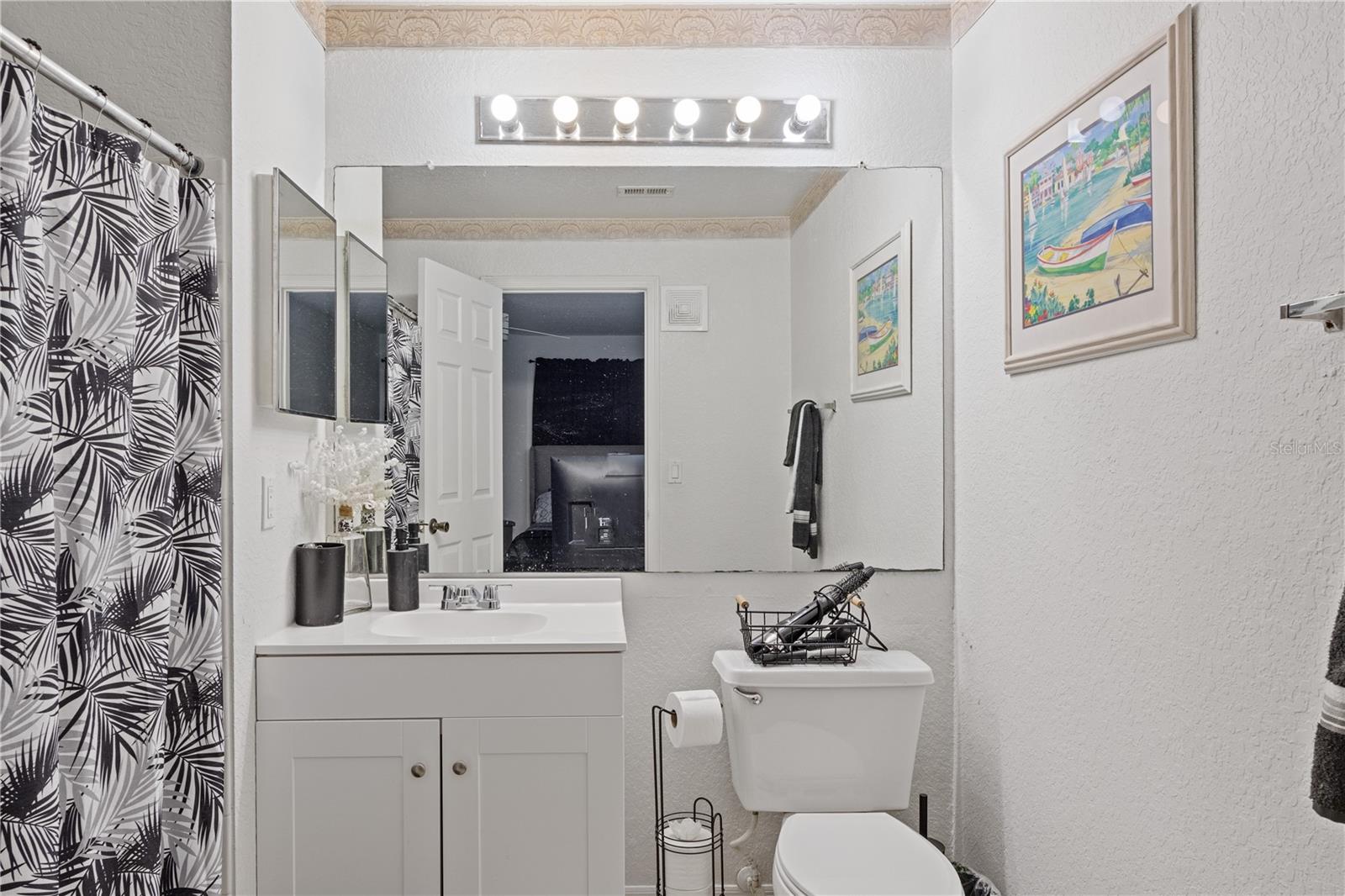 Image 21 of 29 For 8825 Latrec Avenue 6308