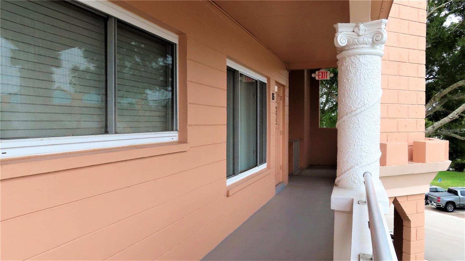 Image 3 of 22 For 2457 Ecuadorian Way 85