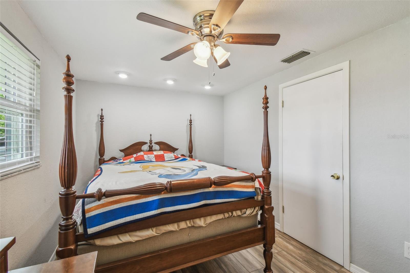 Image 19 of 32 For 6246 Bandura Avenue