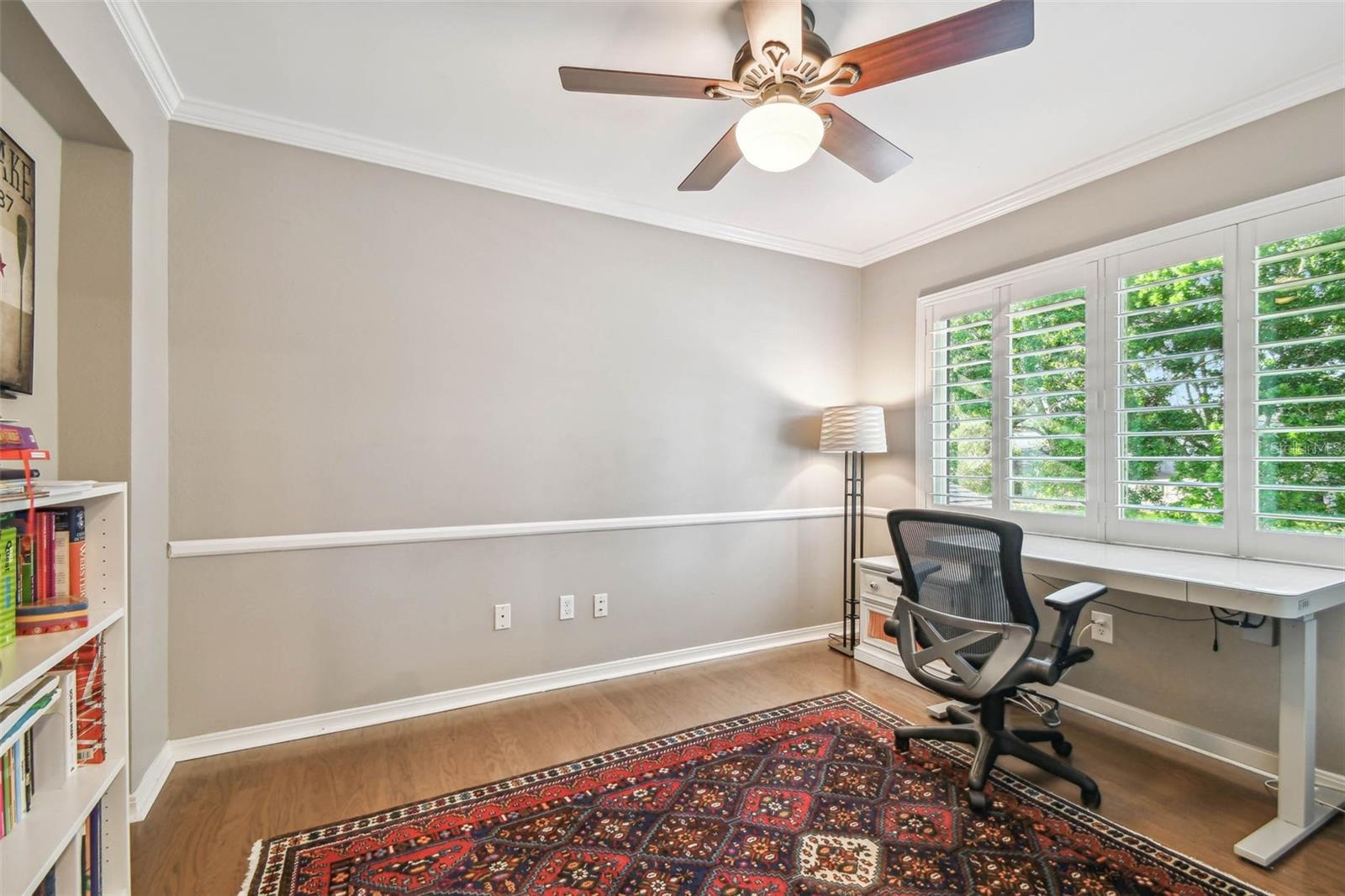 Listing photo id 37 for 3304 Latania Drive