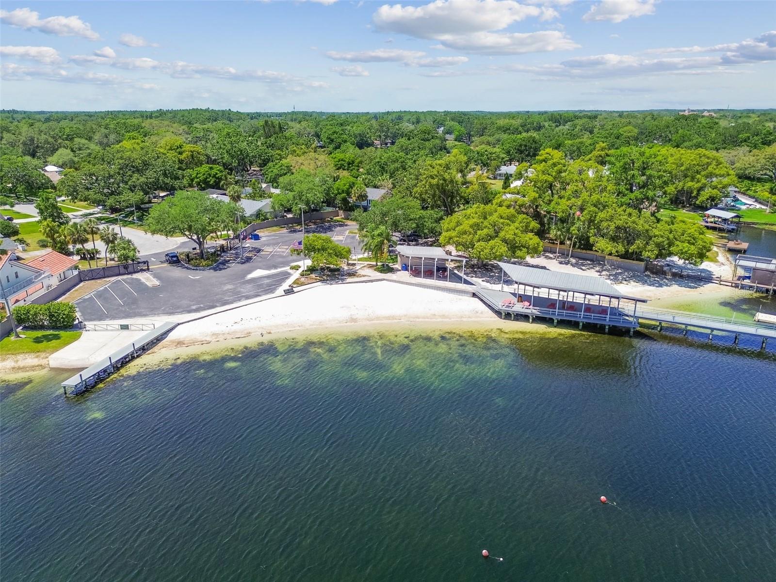 Listing photo id 51 for 3304 Latania Drive