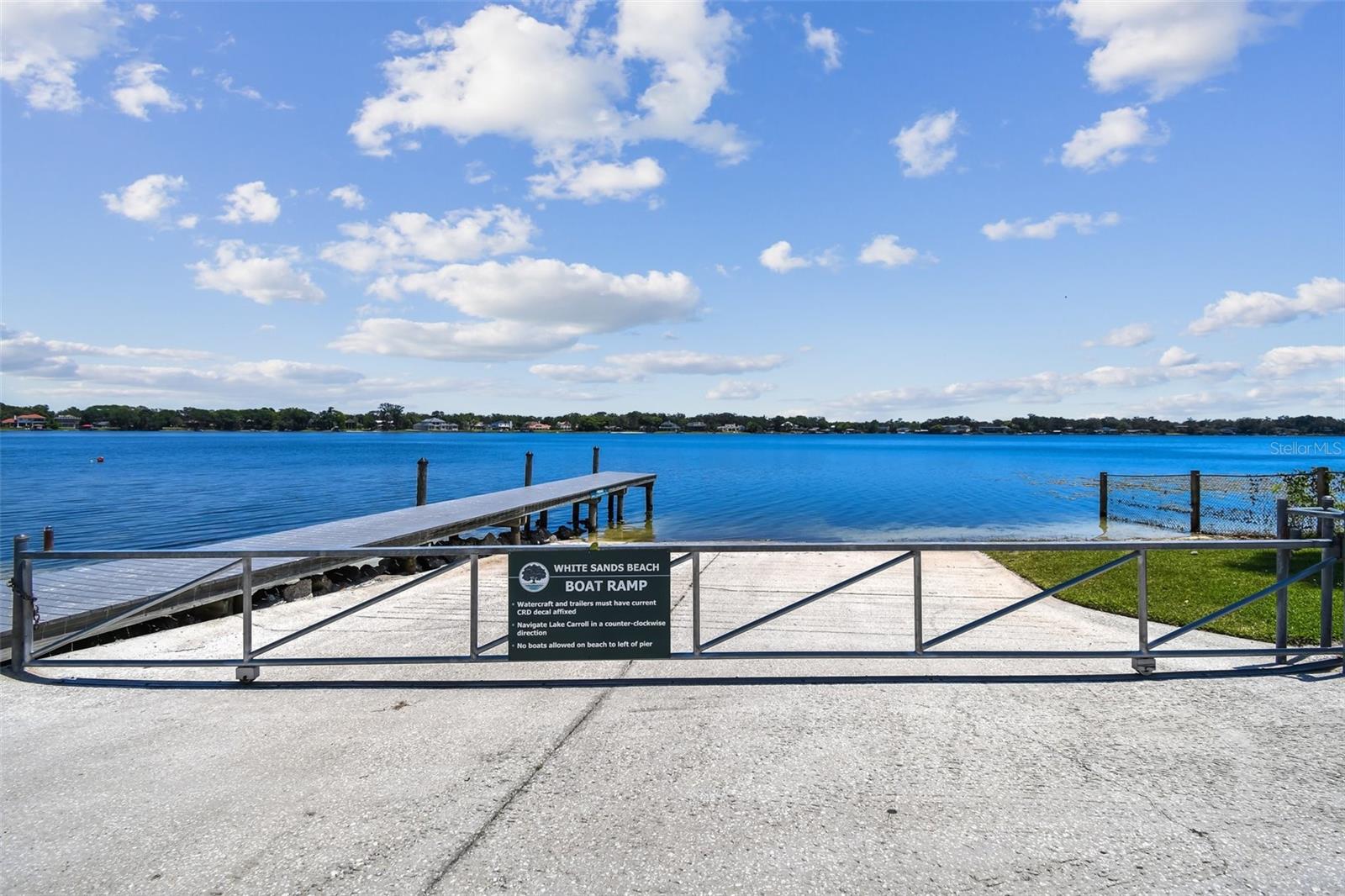 Listing photo id 56 for 3304 Latania Drive