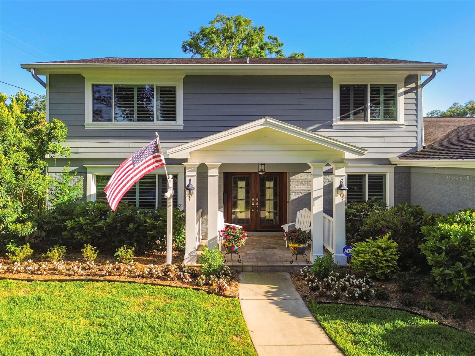 Listing photo id 65 for 3304 Latania Drive