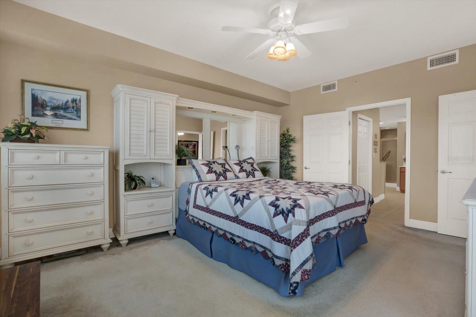 Image 24 of 54 For 7069 Key Haven Road 602
