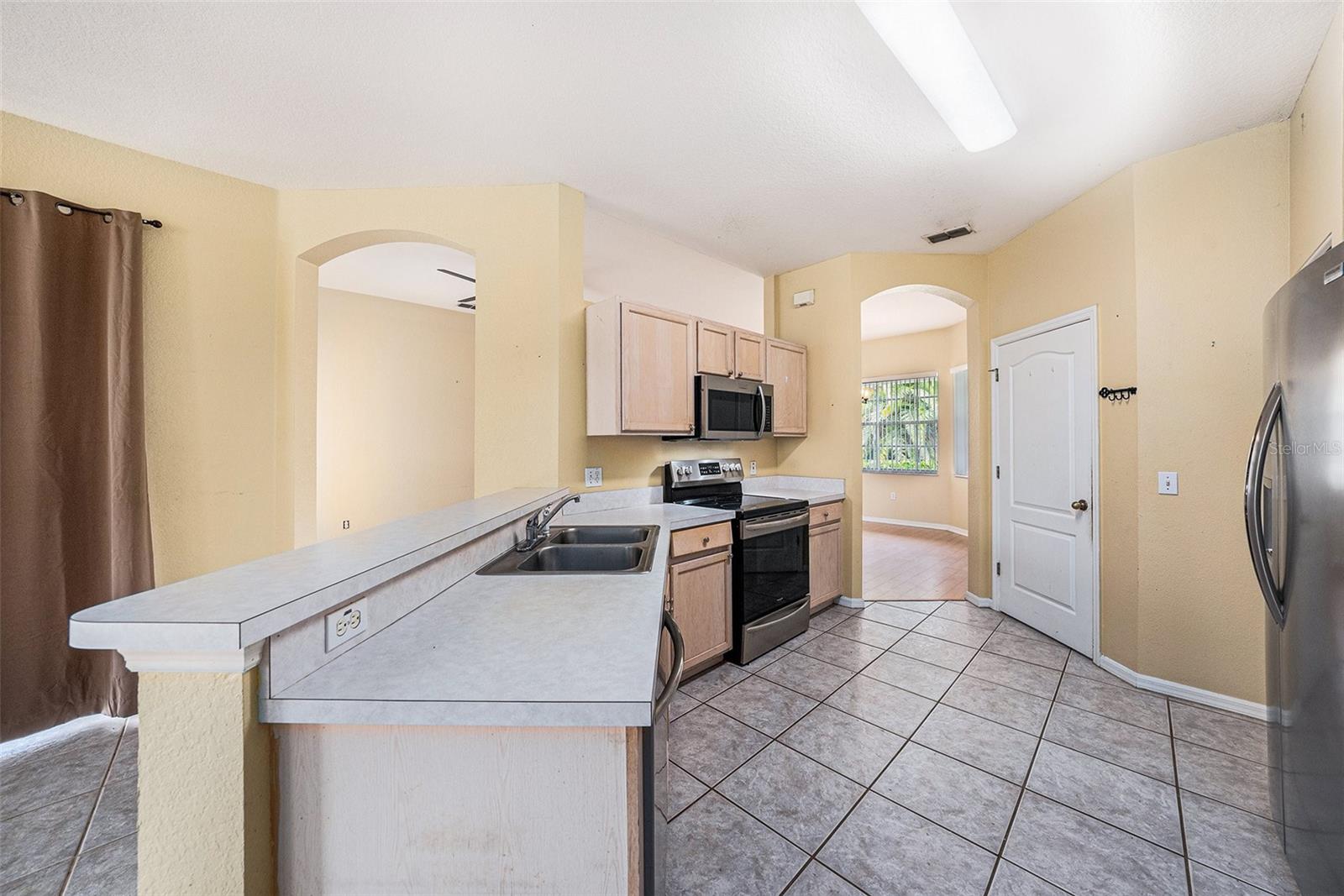 Image 10 of 28 For 1744 Brookstone Way