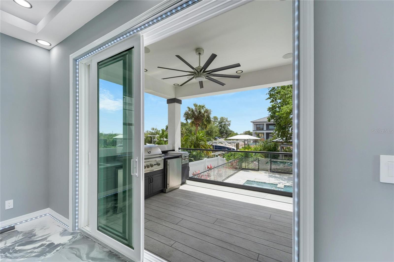 Listing photo id 17 for 534 Estuary Shore Lane