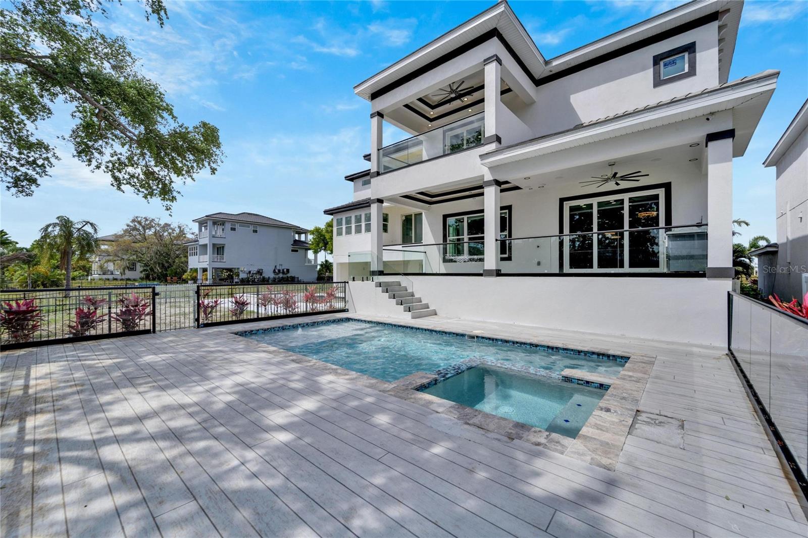 Listing photo id 1 for 534 Estuary Shore Lane