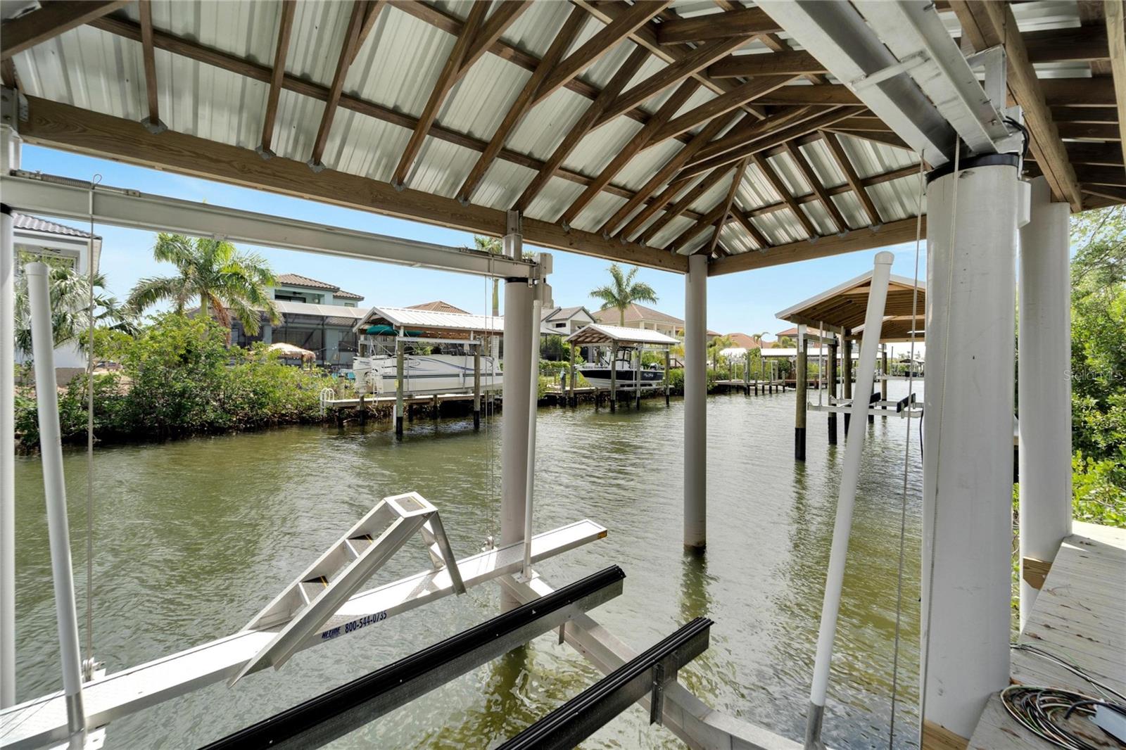 Listing photo id 66 for 534 Estuary Shore Lane