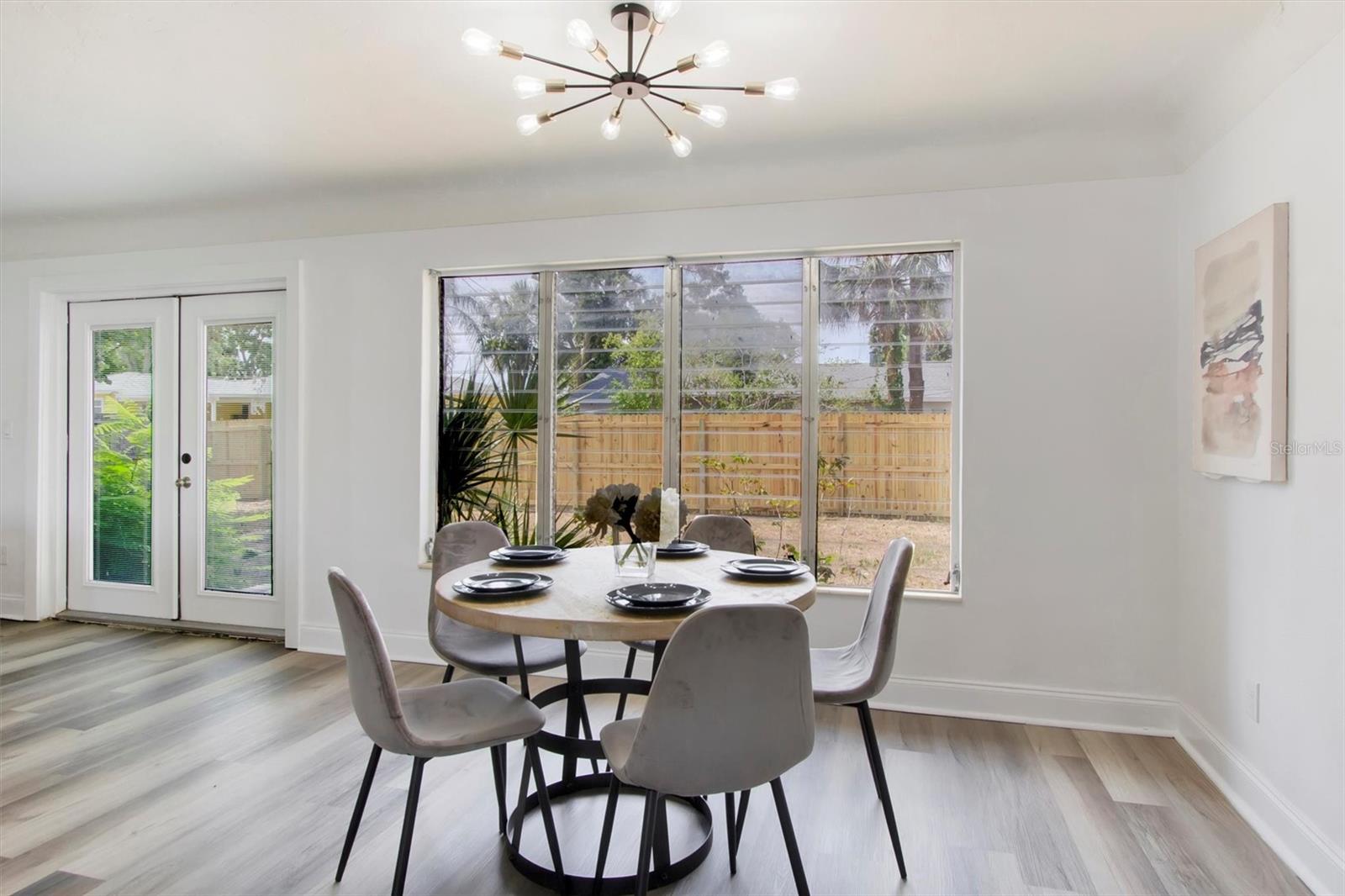 Image 12 of 30 For 6120 5th Avenue N