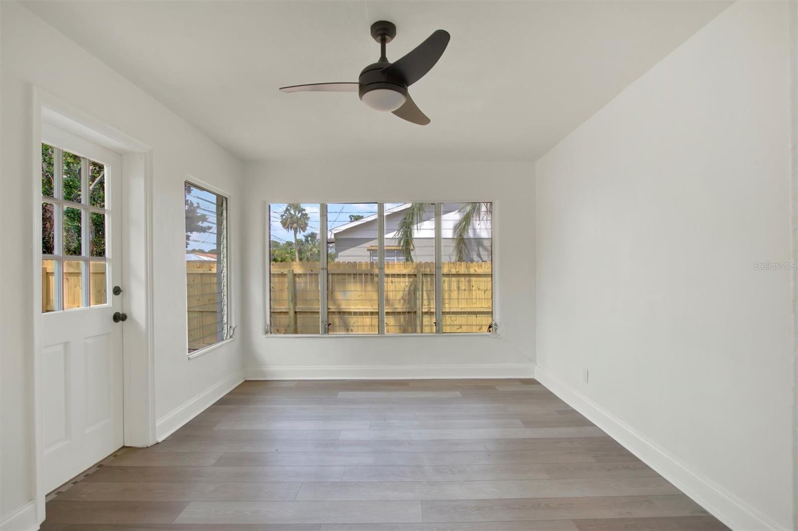 Image 14 of 30 For 6120 5th Avenue N