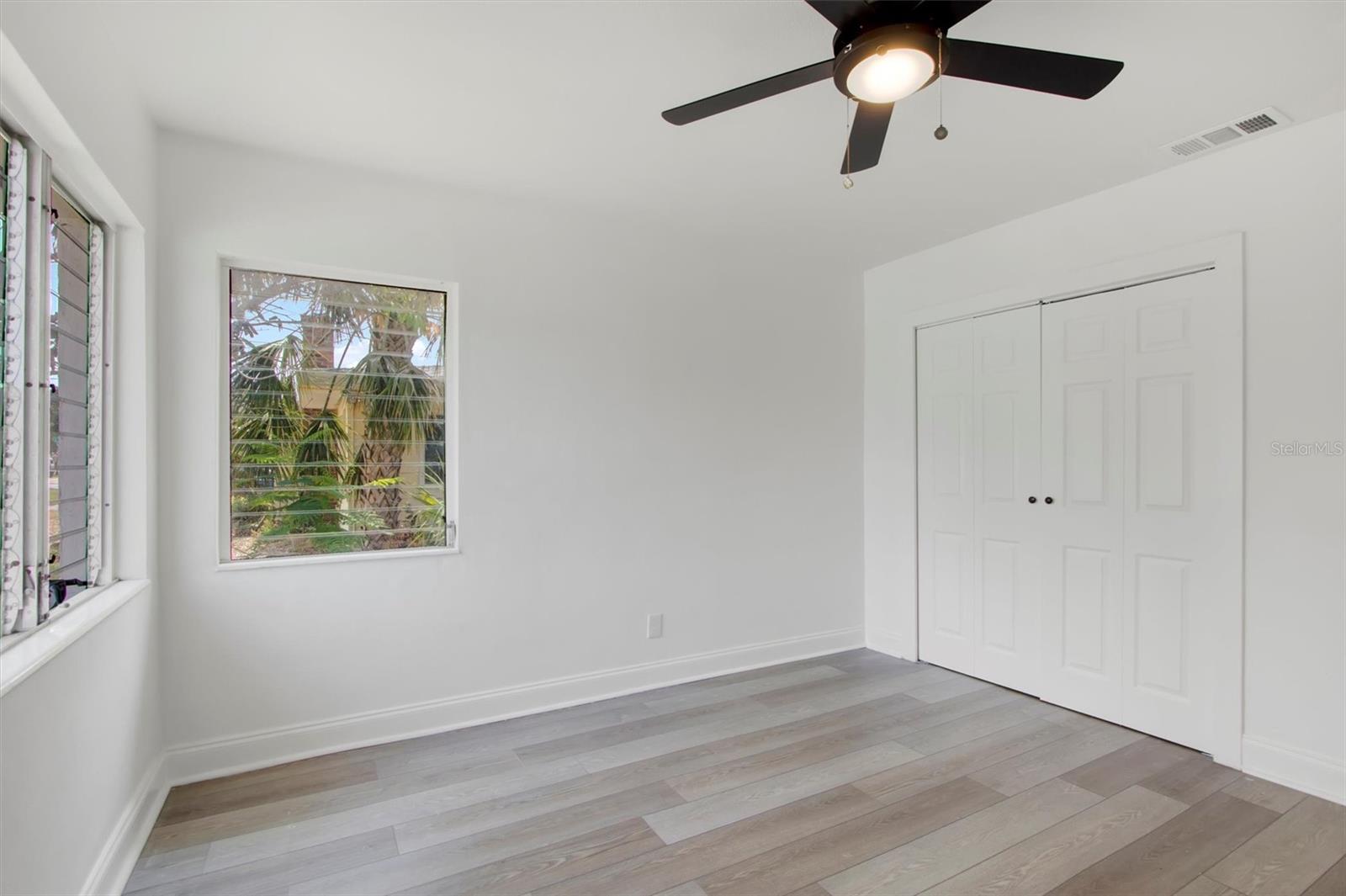 Image 24 of 30 For 6120 5th Avenue N