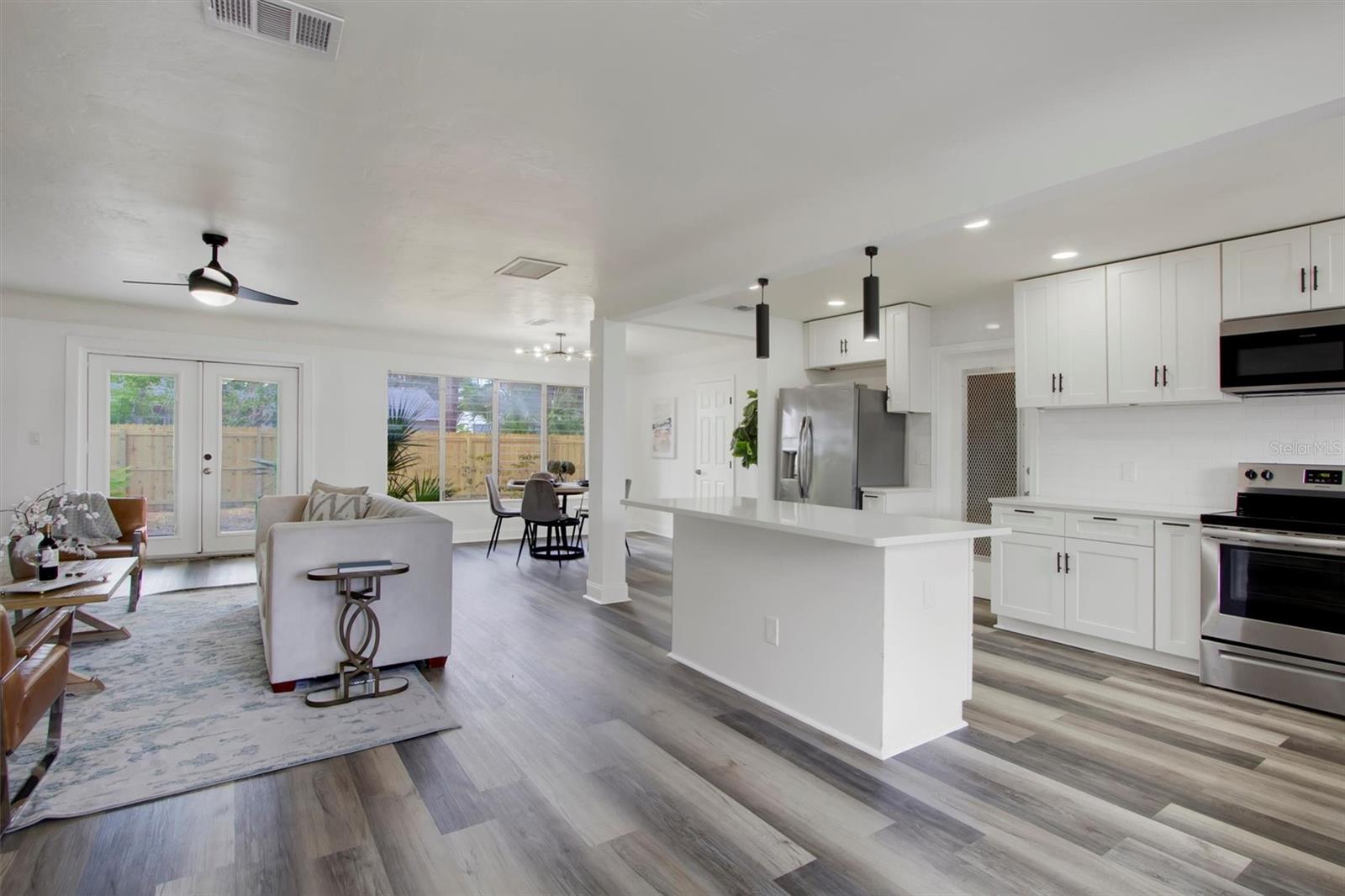 Image 6 of 30 For 6120 5th Avenue N