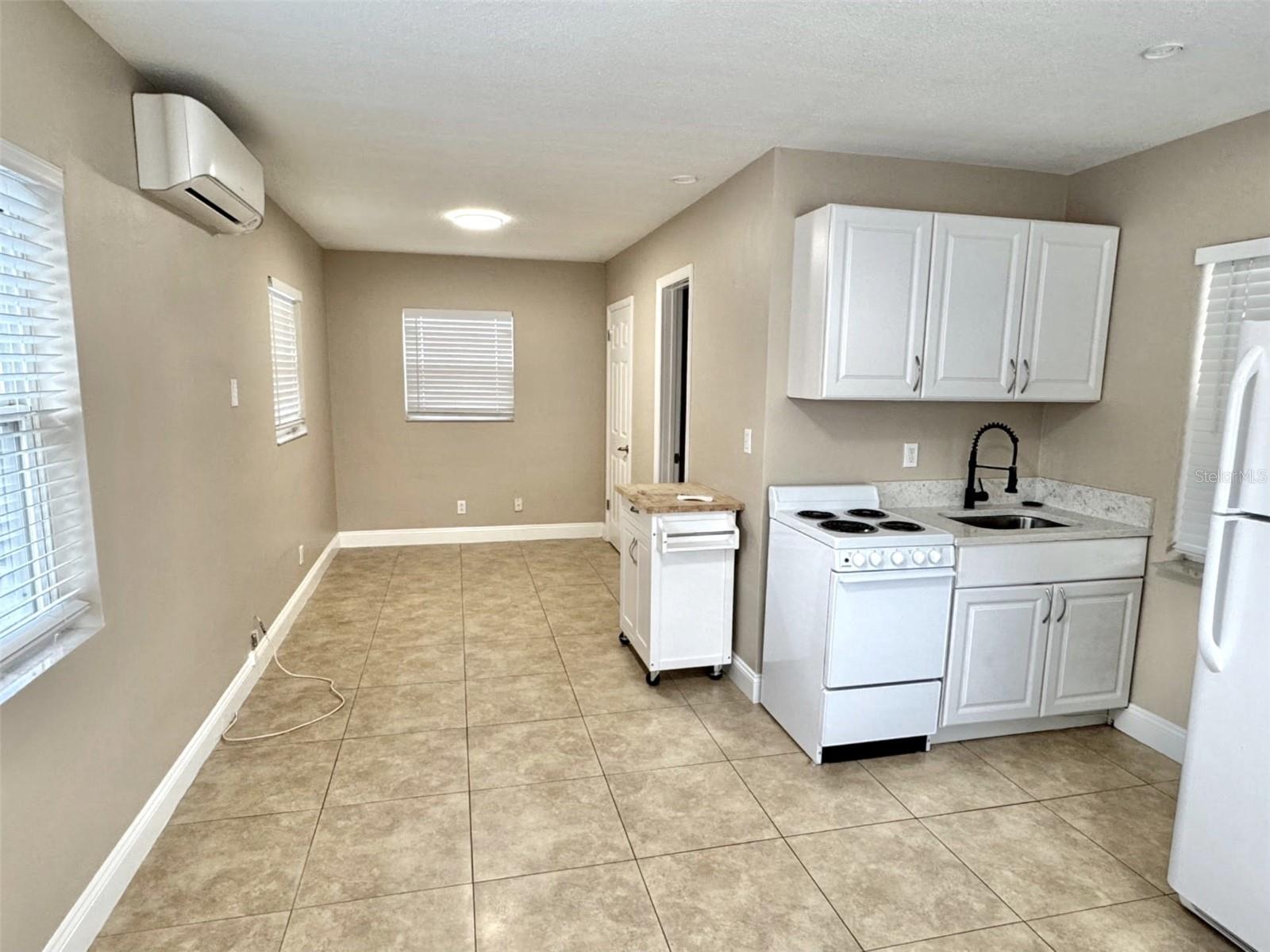 Image 7 of 16 For 3815 1st Avenue N B