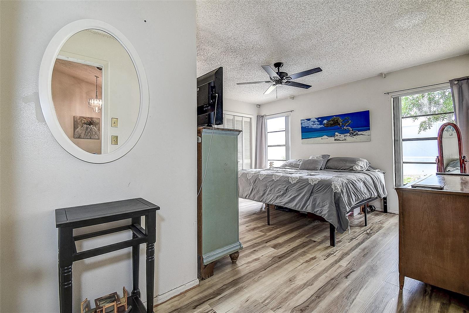 Image 16 of 41 For 8913 Welsh Way