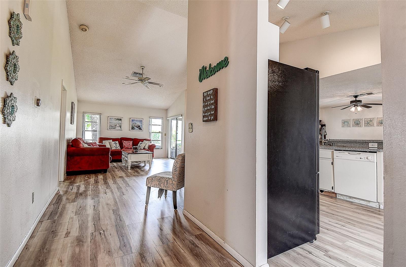 Image 3 of 41 For 8913 Welsh Way