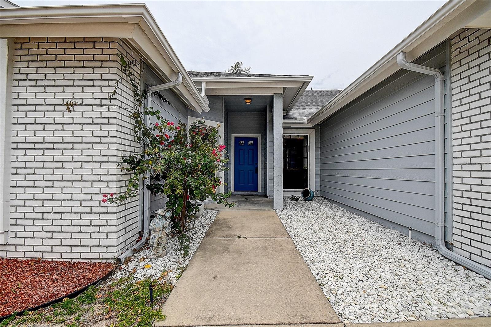 Image 33 of 41 For 8913 Welsh Way