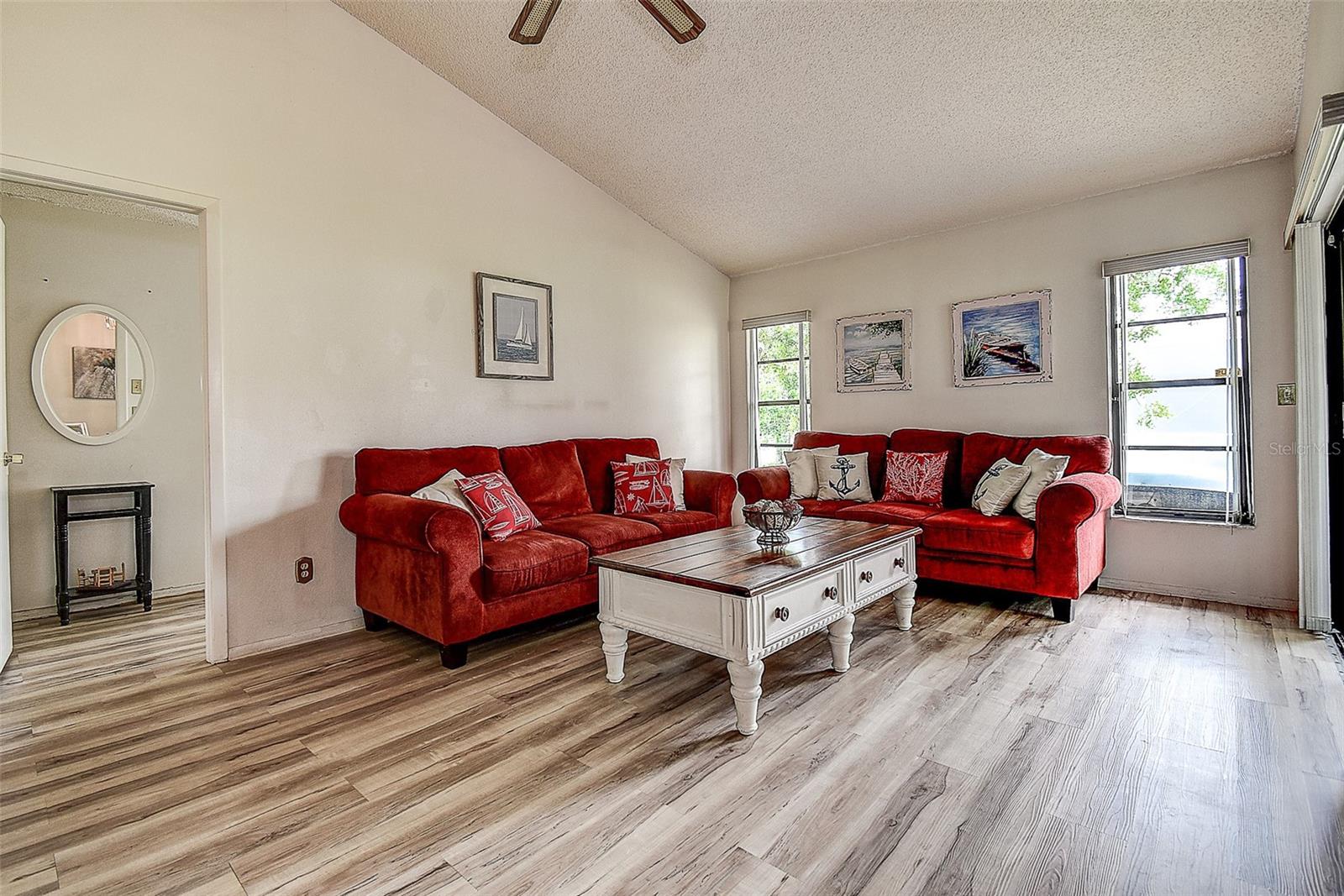 Image 4 of 41 For 8913 Welsh Way