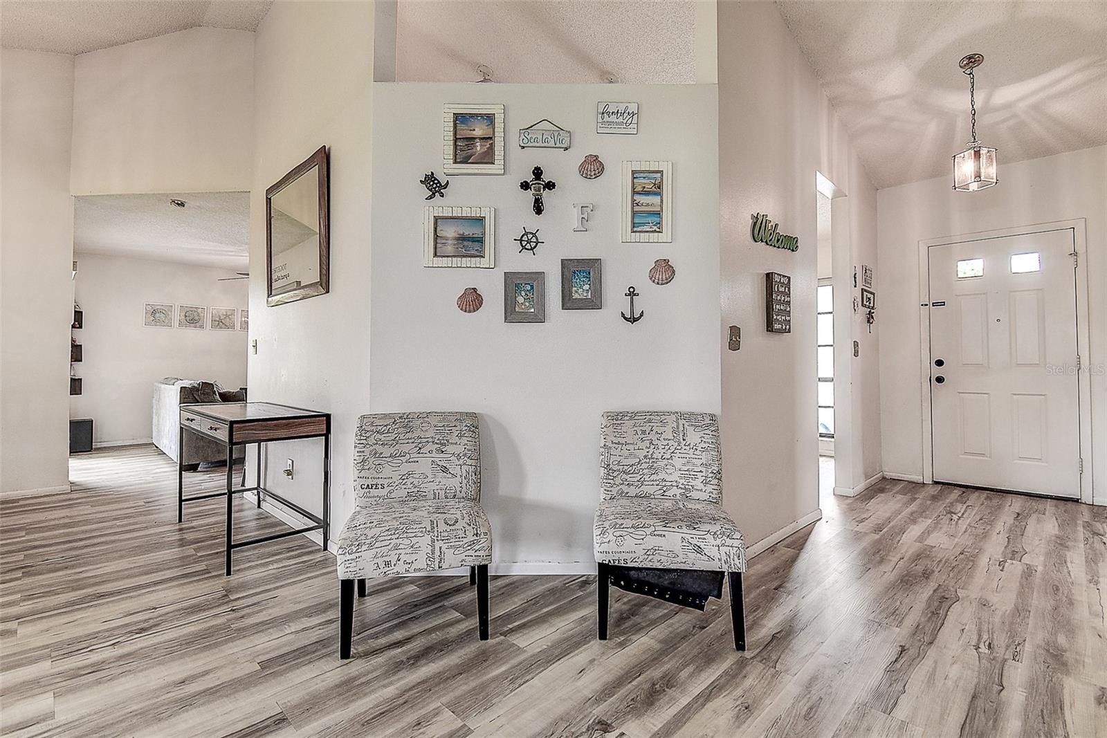 Image 6 of 41 For 8913 Welsh Way