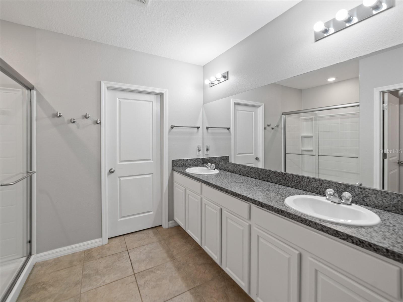 Image 22 of 46 For 12607 Flatwood Creek Drive