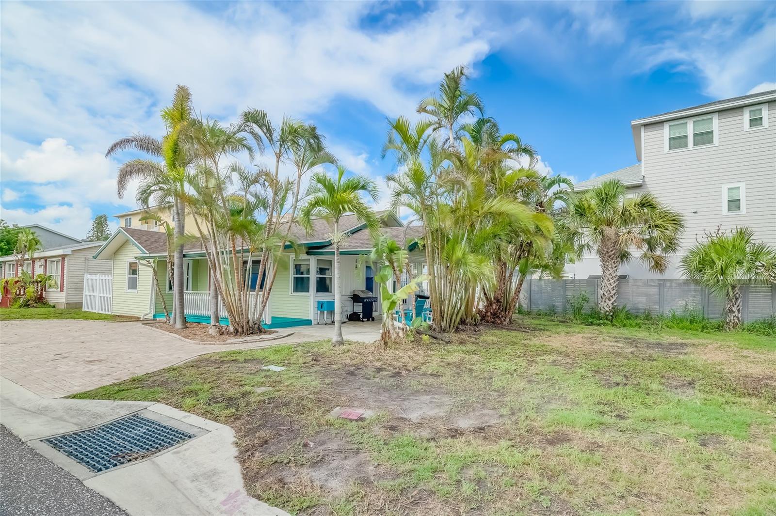 Image 9 of 67 For 18198 3rd Street E