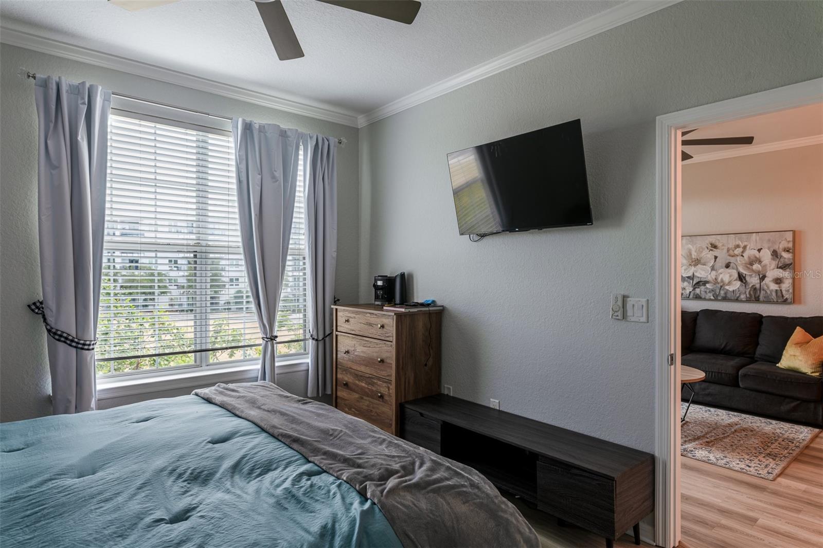 Image 13 of 25 For 4221 Spruce Street 1303