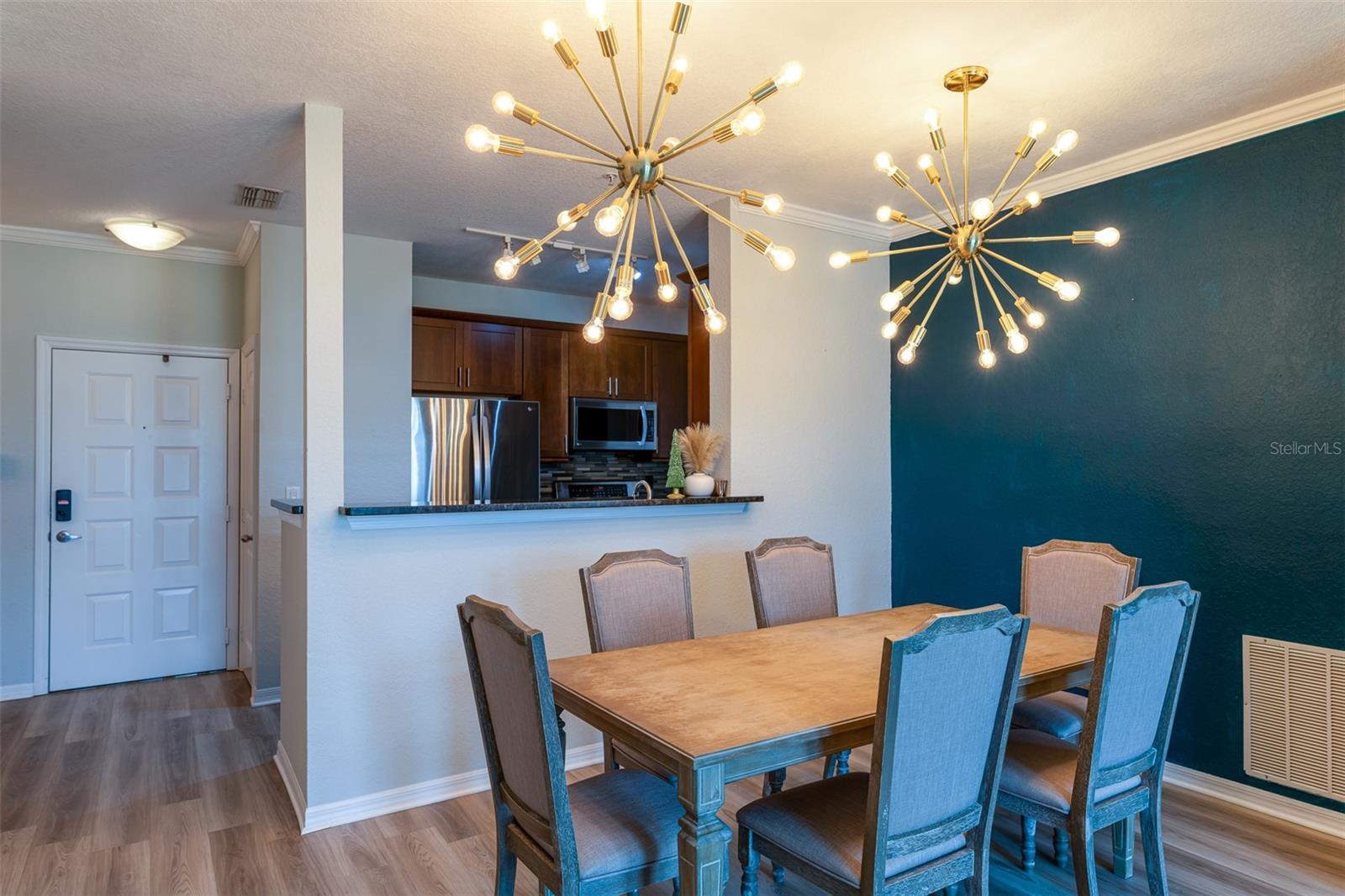 Image 4 of 25 For 4221 Spruce Street 1303