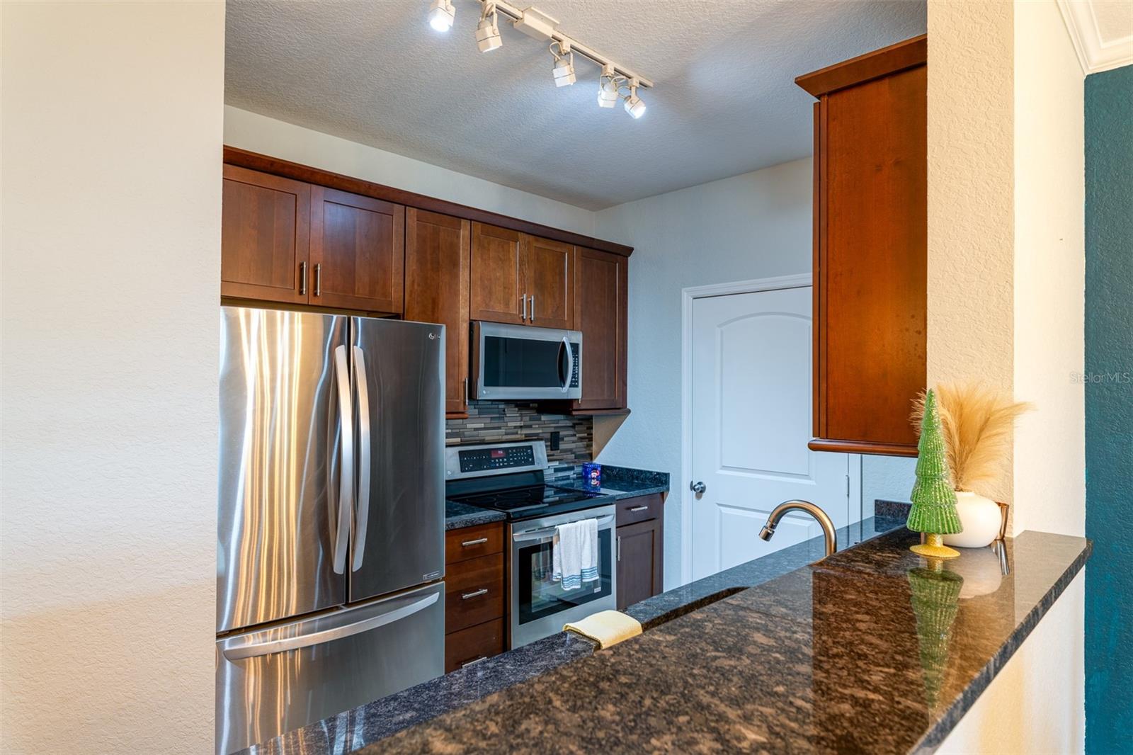 Image 5 of 25 For 4221 Spruce Street 1303