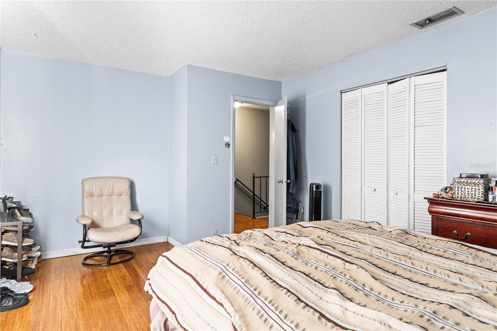 Image 29 of 47 For 7606 Woodbridge Boulevard