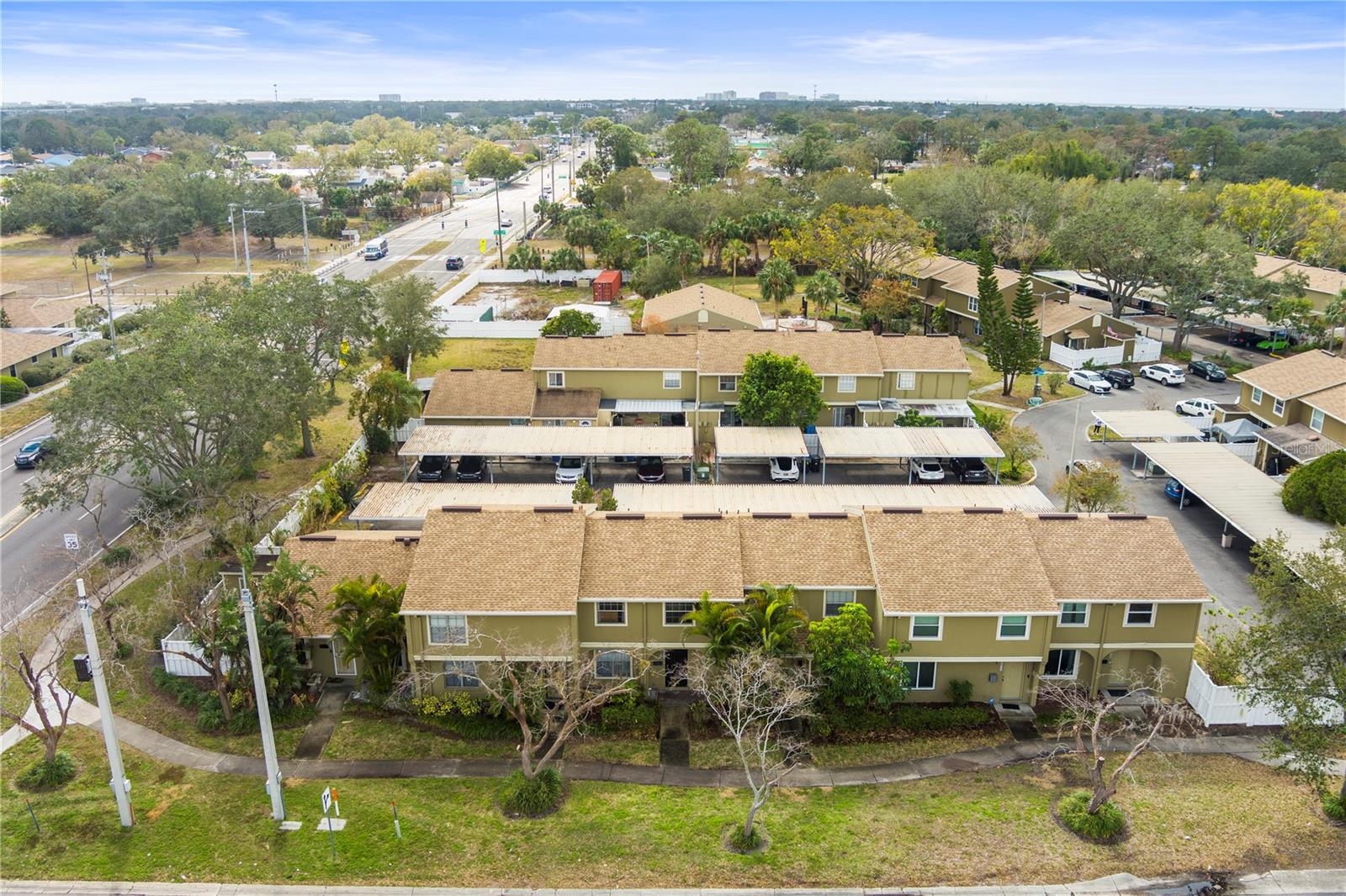 Image 36 of 47 For 7606 Woodbridge Boulevard